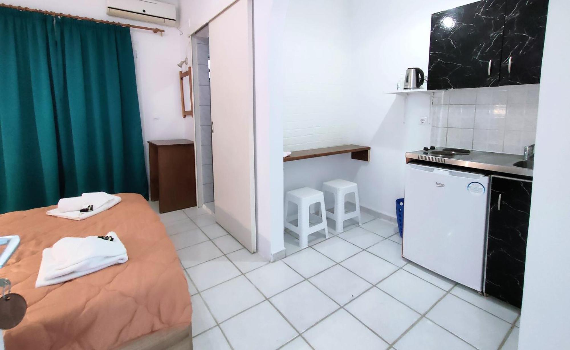 Eleni Apartments Sant George Beach Agios Georgios  Buitenkant foto
