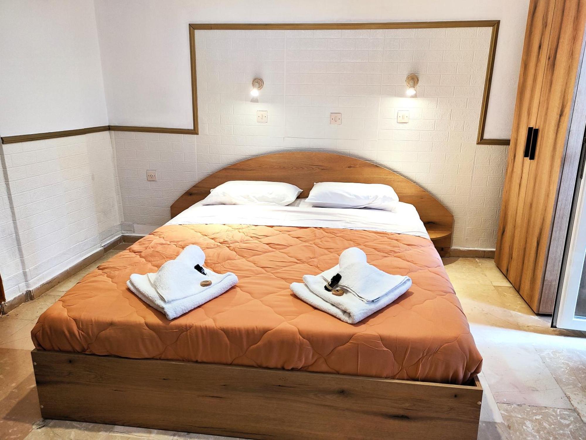 Eleni Apartments Sant George Beach Agios Georgios  Buitenkant foto