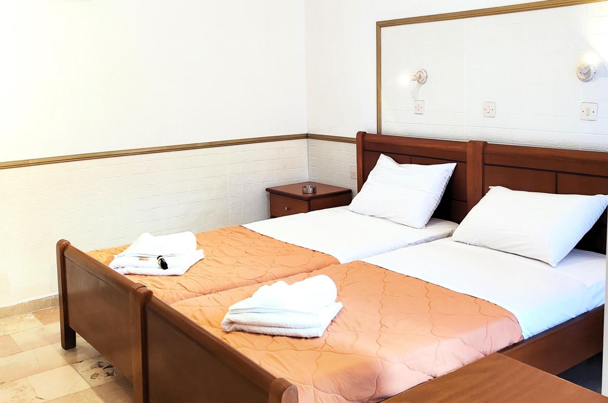 Eleni Apartments Sant George Beach Agios Georgios  Buitenkant foto