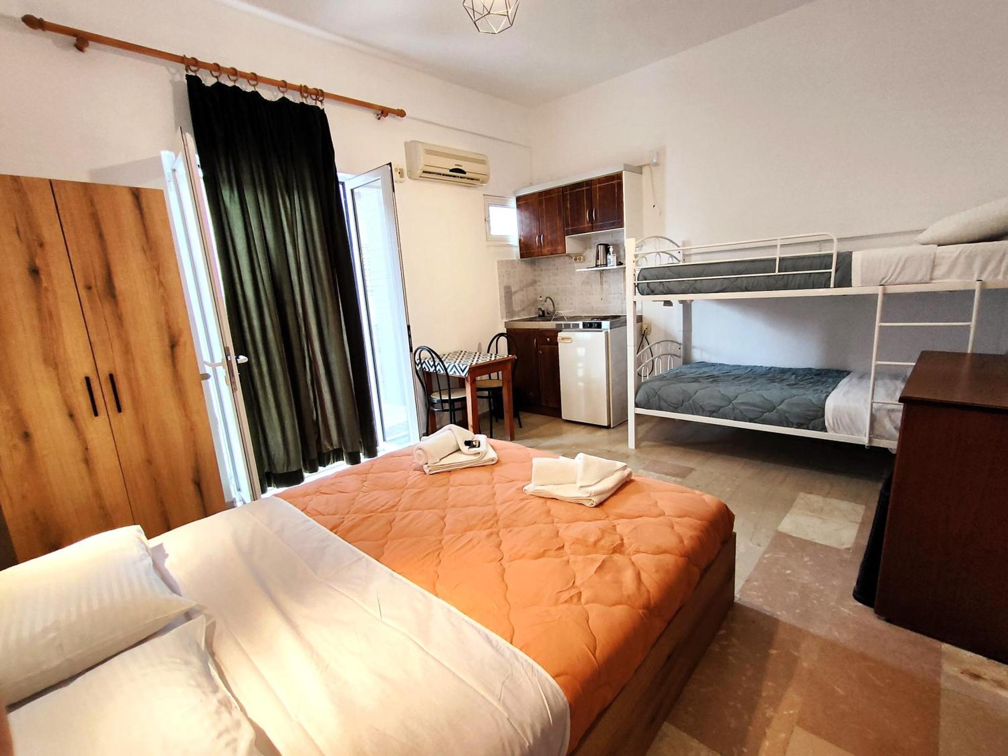 Eleni Apartments Sant George Beach Agios Georgios  Buitenkant foto