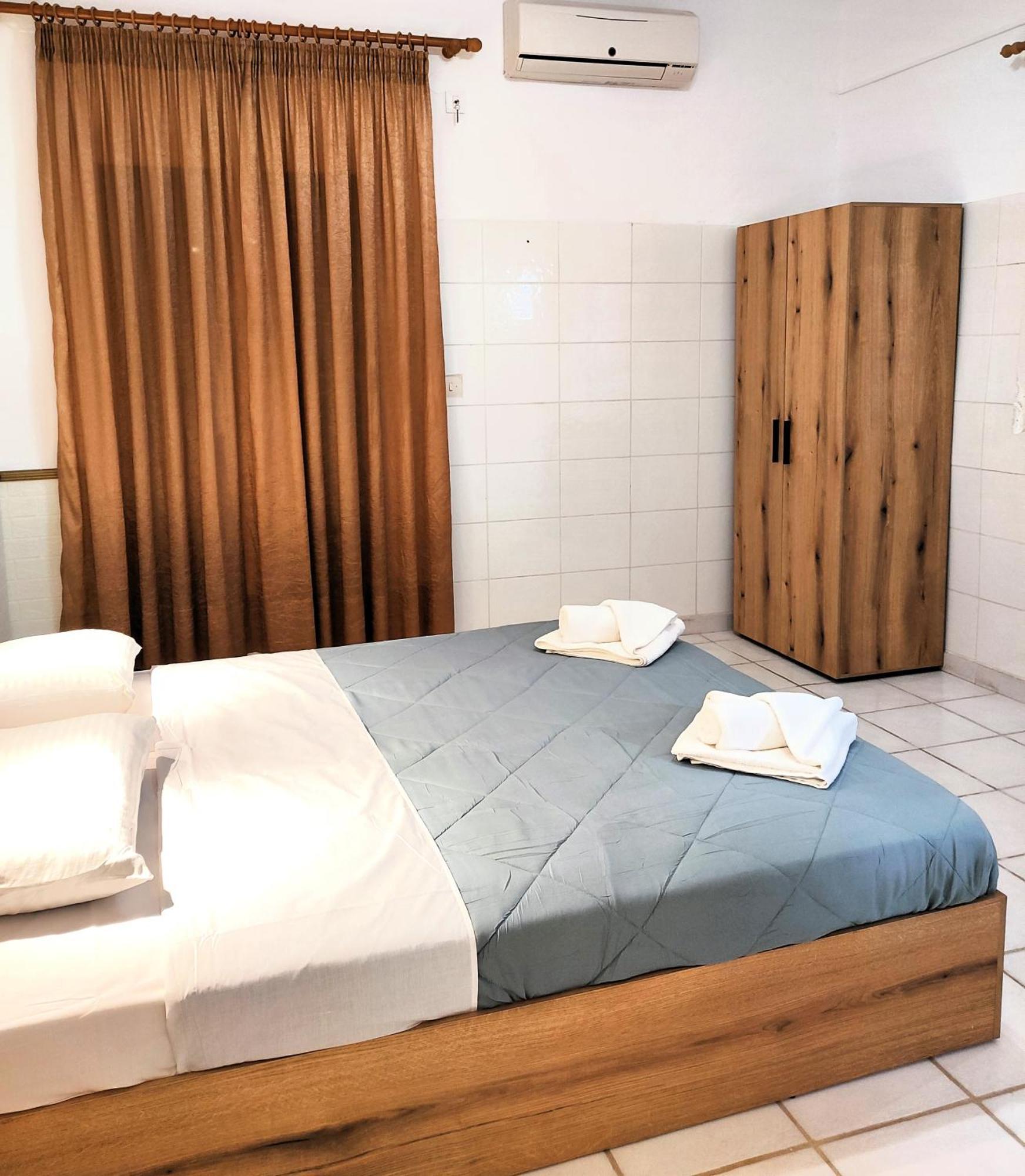 Eleni Apartments Sant George Beach Agios Georgios  Buitenkant foto